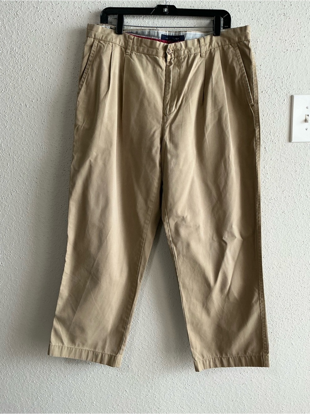 Tommy Hilfiger Men’s Pleated Chino Pants in Khaki